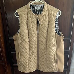 Karen Scott Women’s Beige Quilted Vest
